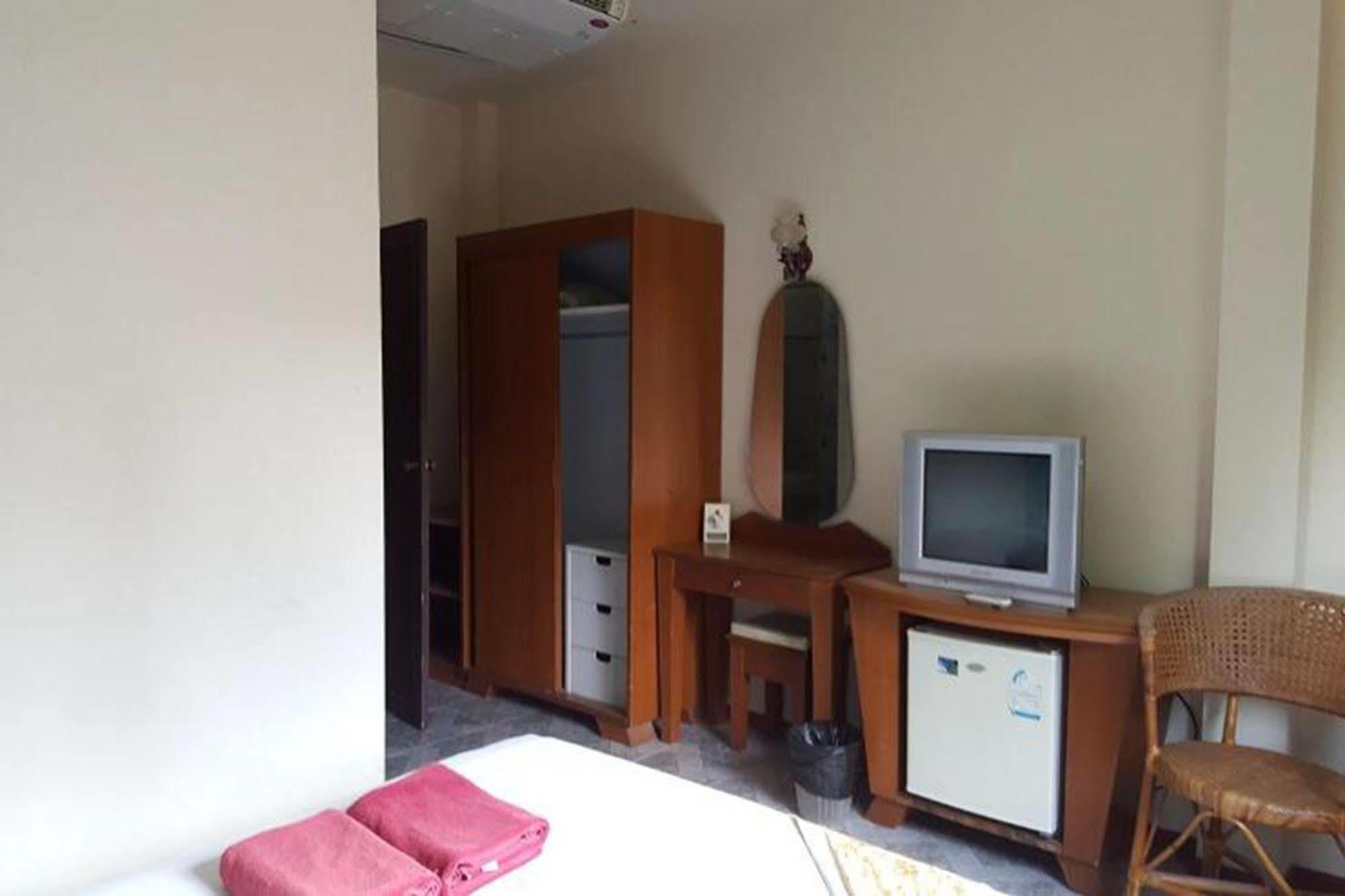 Krabi Loma Hotel Экстерьер фото